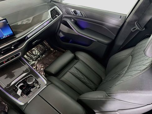 Certified 2024 BMW X7 M60i AWD/4WD image 25