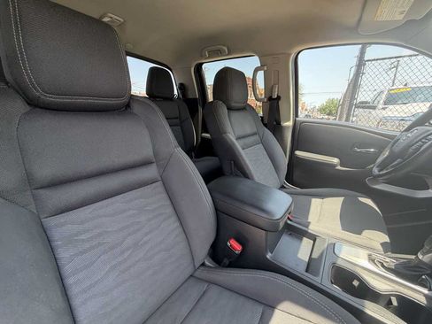 Used 2022 Nissan Frontier SV AWD/4WD image 23