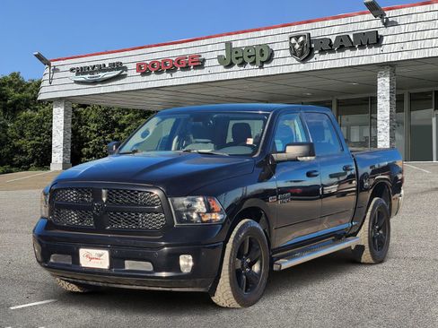Used 2018 RAM 1500 Big Horn image 2