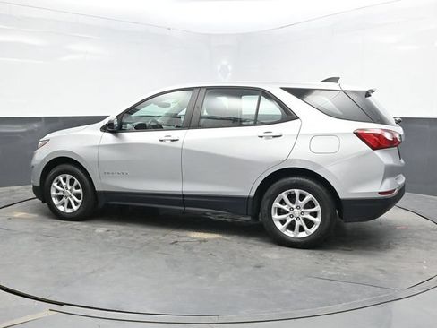 Used 2021 Chevrolet Equinox LS AWD/4WD image 7