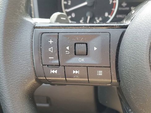 Certified 2023 Nissan Rogue SV AWD/4WD image 12