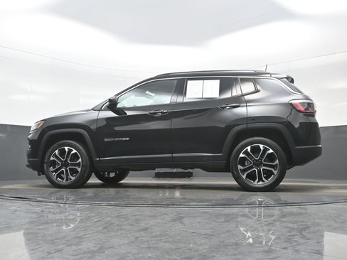 Used 2022 Jeep Compass Limited w/ Sun and Sound Group image 26