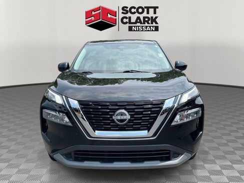 Used 2023 Nissan Rogue SV FWD image 2