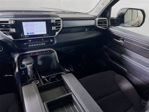 Used 2022 Toyota Tundra SR5 image 20
