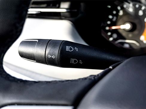 Used 2024 Jeep Compass Limited image 19