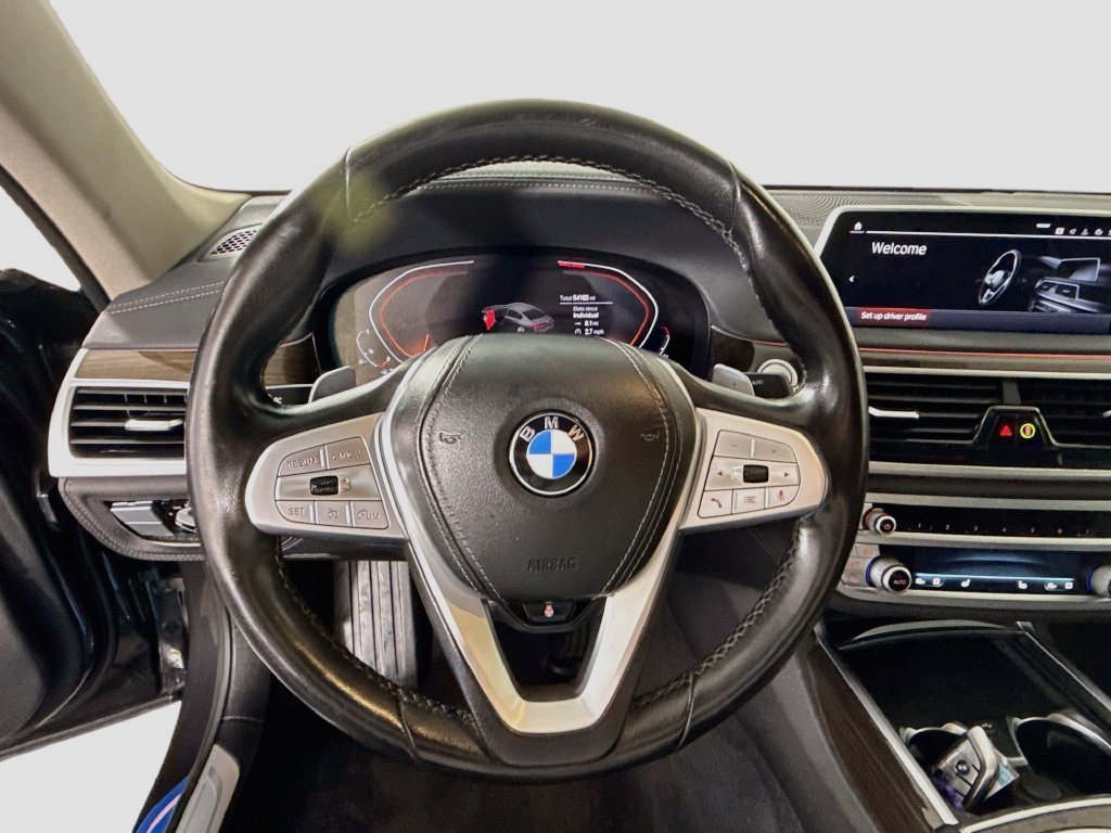 Used 2022 BMW 740i RWD image 12