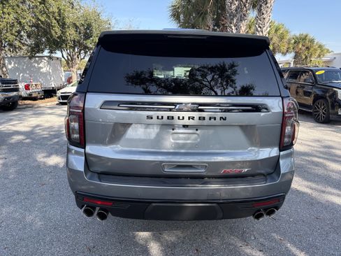 Certified 2023 Chevrolet Suburban RST w/ Sport Performance Package image 6