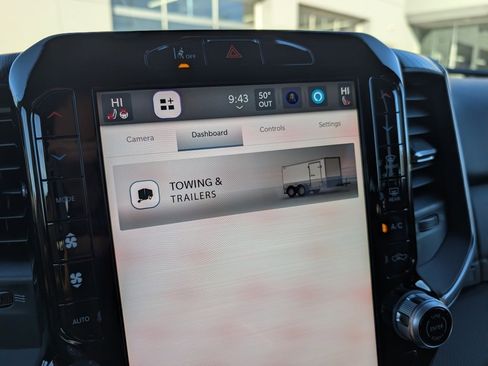 New 2026 RAM 1500 4x4 Crew Cab image 27