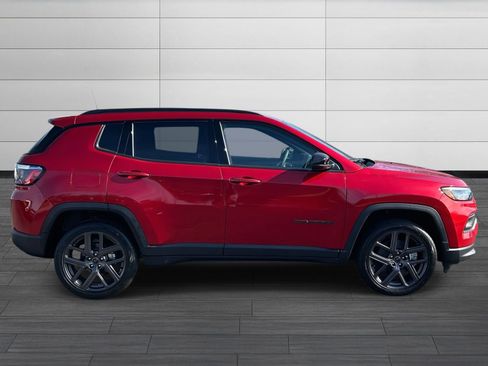 New 2026 Jeep Compass Latitude image 3