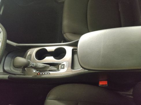 Used 2023 Chevrolet Malibu LS FWD image 26