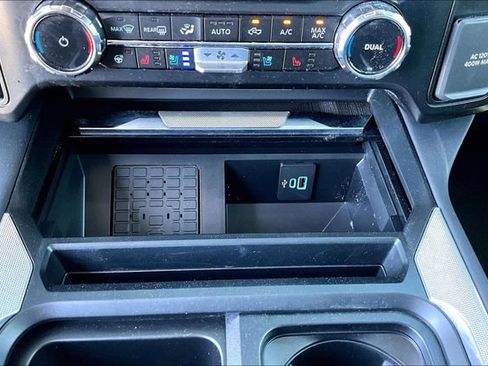 Used 2025 Ford F250 Platinum w/ FX4 Off-Road Package AWD/4WD image 23