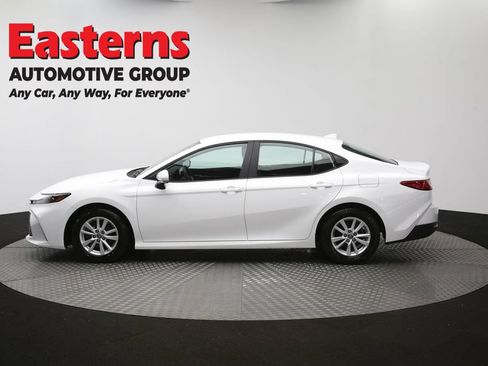Used 2025 Toyota Camry LE FWD image 59