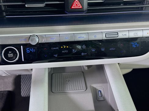 Used 2024 Hyundai Ioniq 6 SEL RWD image 24