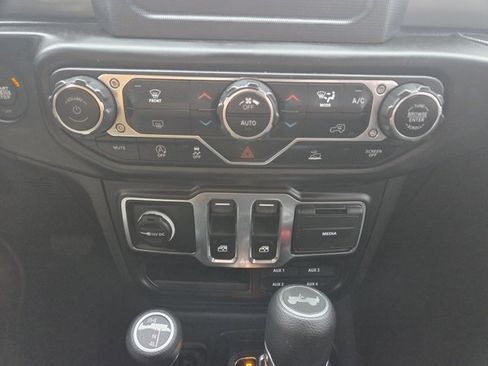 Used 2021 Jeep Wrangler Sport S image 7