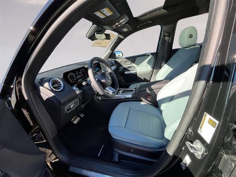 New 2026 Mercedes-Benz GLB 250 4MATIC image 6