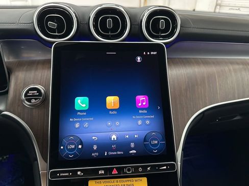 Used 2026 Mercedes-Benz GLC 300 image 13