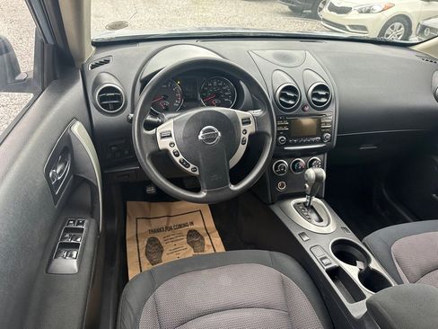 Used 2013 Nissan Rogue SV image 15