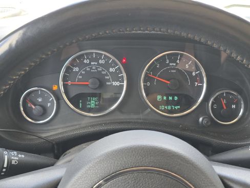 Used 2016 Jeep Wrangler Unlimited Rubicon AWD/4WD image 27