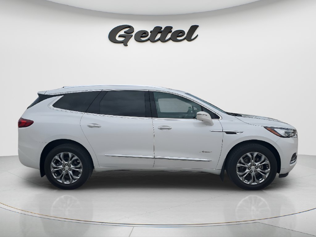 Used 2020 Buick Enclave Avenir w/ Avenir Technology Package FWD image 4