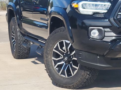 Used 2023 Toyota Tacoma 4x4 Double Cab image 11