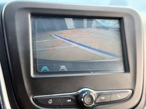 Used 2018 Chevrolet Equinox LS FWD image 26