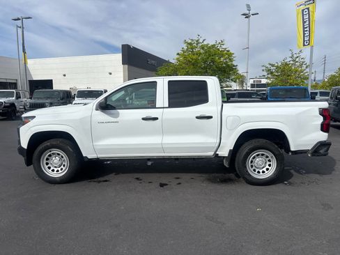 Used 2023 Chevrolet Colorado W/T image 9