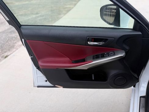 Used 2014 Lexus IS 250 image 23