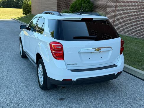 Used 2017 Chevrolet Equinox LT w/ Convenience Package FWD image 9