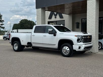 Used 2024 Chevrolet Silverado 3500 High Country w/ Technology Package