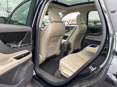 Used 2022 Lincoln Corsair AWD w/ Premium Package image 22