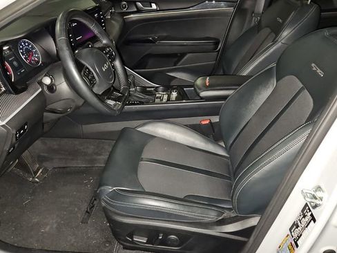 Used 2022 Kia K5 GT-Line image 11