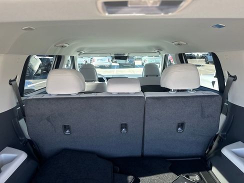 New 2026 Hyundai Santa Fe SE image 34