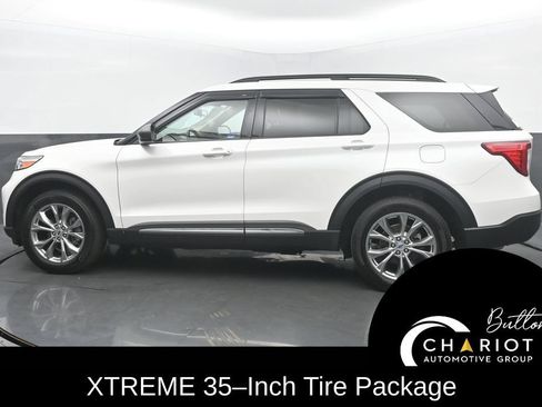 Used 2022 Ford Explorer XLT w/ Equipment Group 202A AWD/4WD image 3
