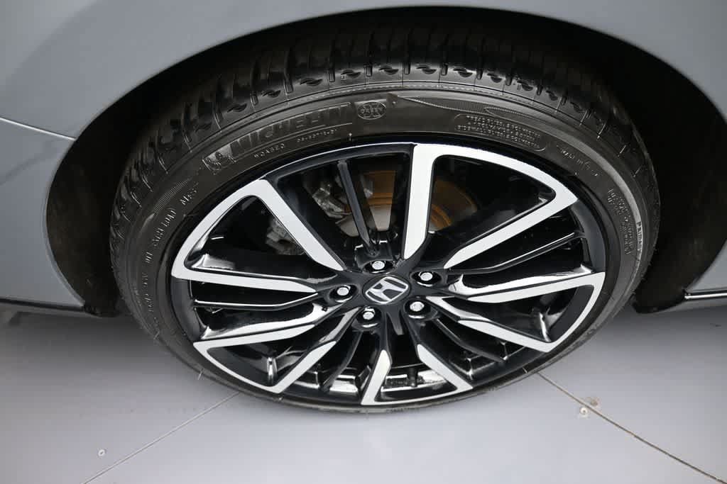 Used 2023 Honda Accord Touring image 16