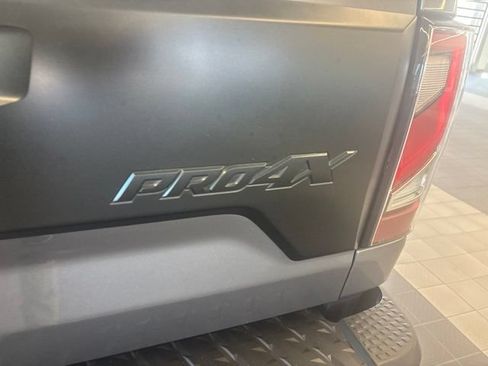 Used 2021 Nissan Titan PRO-4X w/ Pro-4x Convenience Package AWD/4WD image 22
