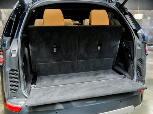 Used 2019 Land Rover Discovery HSE Luxury image 49