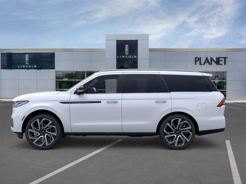 New 2026 Lincoln Navigator Black Label image 3