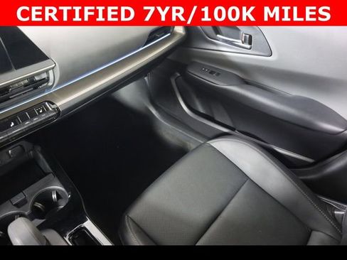Used 2024 Toyota Prius XLE image 14