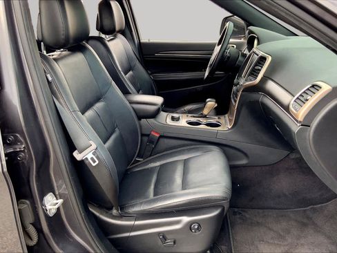 Used 2016 Jeep Grand Cherokee Limited AWD/4WD image 8