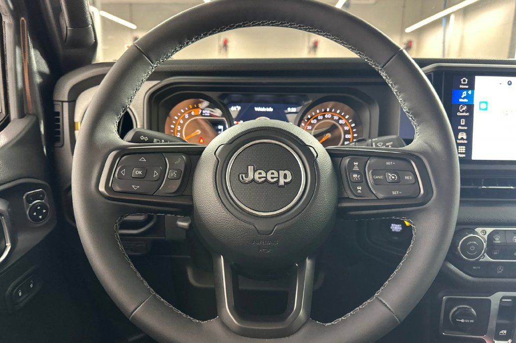 Used 2026 Jeep Wrangler Sport AWD/4WD image 26