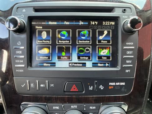 Used 2016 Chevrolet Traverse LTZ image 35