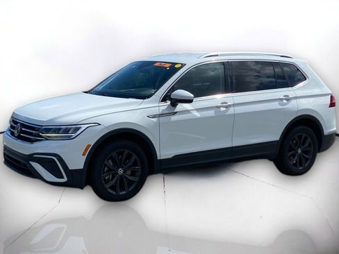 Used 2024 Volkswagen Tiguan Wolfsburg Edition image 2