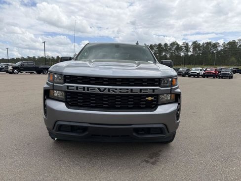 Used 2021 Chevrolet Silverado 1500 Custom image 2