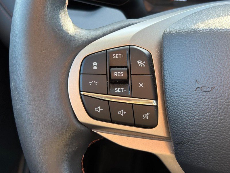 Used 2025 Ford Explorer Active w/ Active Comfort Package AWD/4WD image 20