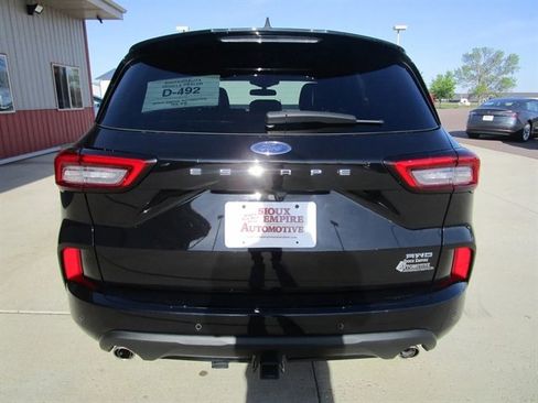 Used 2024 Ford Escape ST-Line Select w/ Tech Pack #2 AWD/4WD image 8