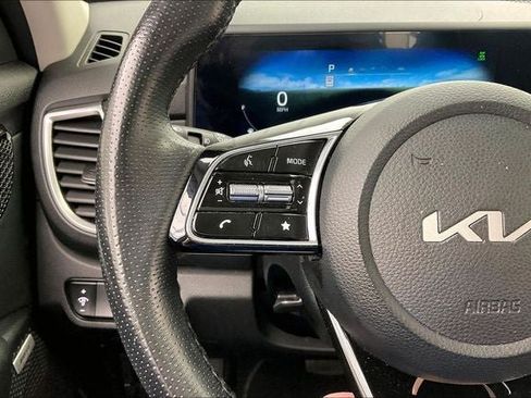 Used 2024 Kia Seltos SX w/ SX Sunroof Package AWD/4WD image 23