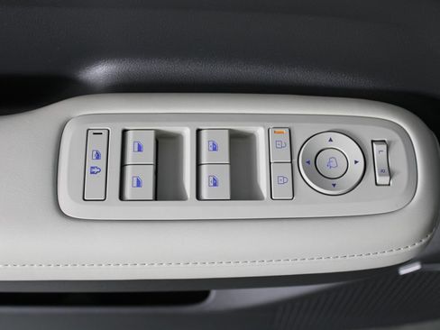 Used 2024 Hyundai Santa Fe Limited image 24