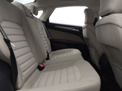 Used 2017 Ford Fusion S image 19