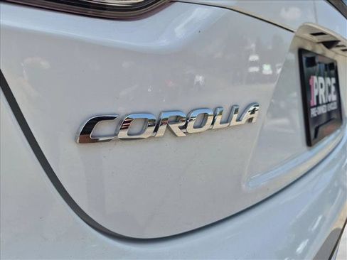 Used 2022 Toyota Corolla LE FWD image 12