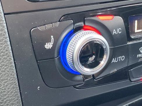 Used 2017 Audi Q5 2.0T Premium image 32